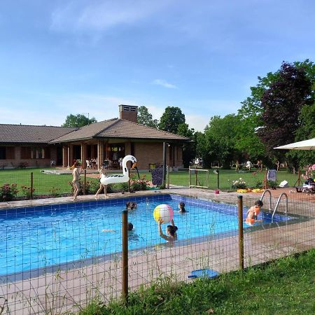 Agriturismo I Quercioli ปาร์มา ภายนอก รูปภาพ